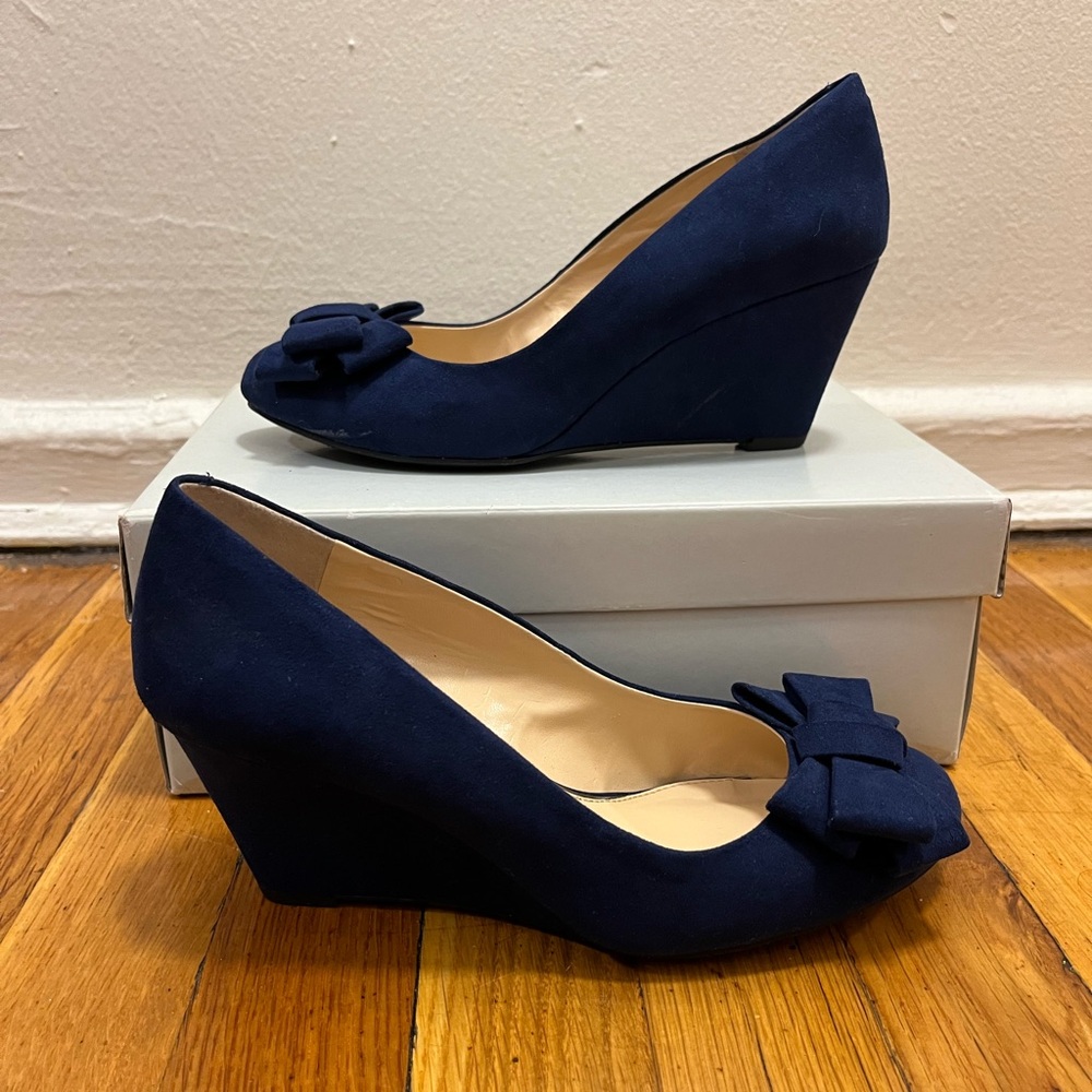 Jessica Simpson SHERYL Navy Suede Wedge Pump with Bow